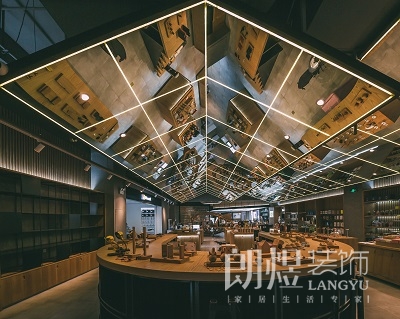 400平奇客巴士专卖店装修效果图