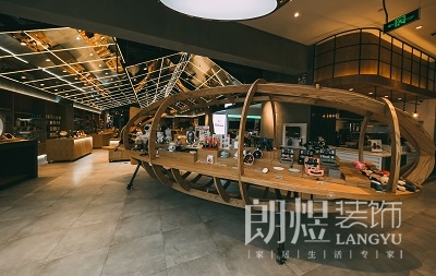 400平奇客巴士专卖店装修效果图