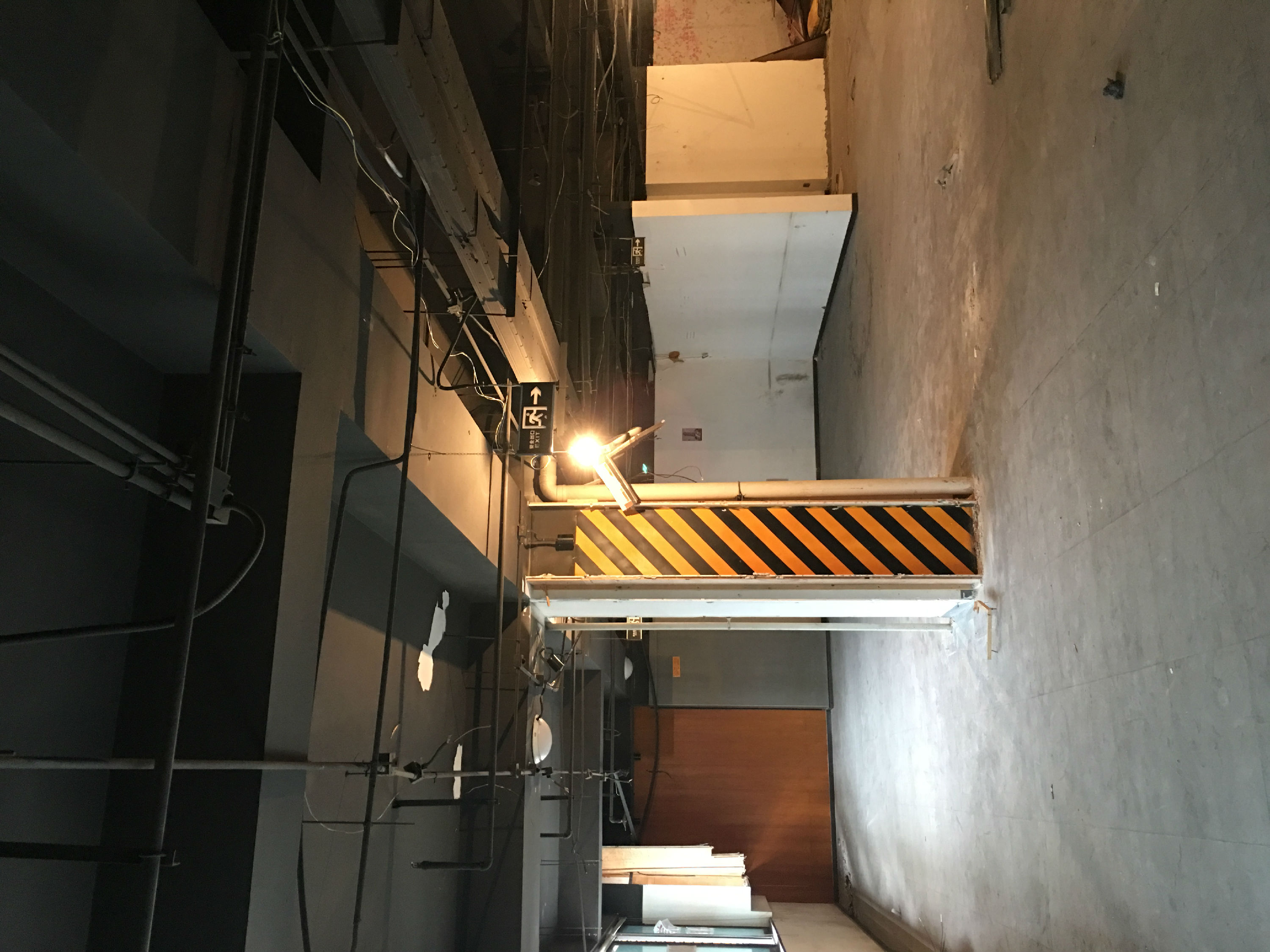成都办公室装修设计怎样翻新旧办公室才能省钱？