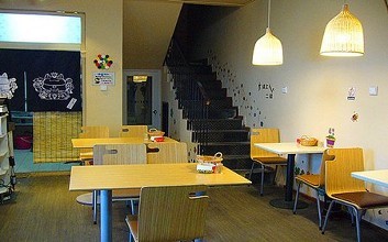 麻辣烫店铺如何装修设计才能赢得大家青睐